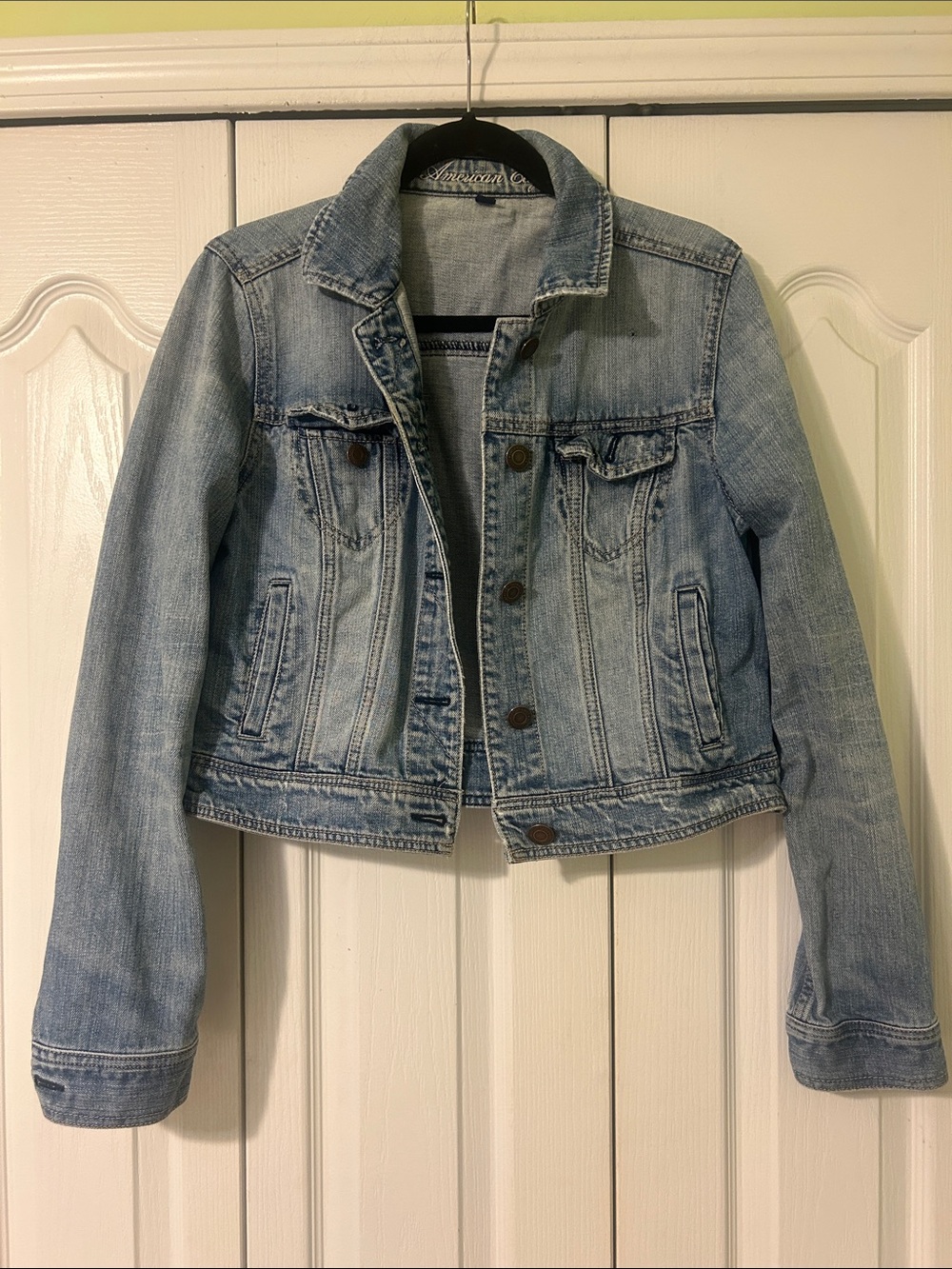 American Eagle Light Wash Denim Jacket - Women